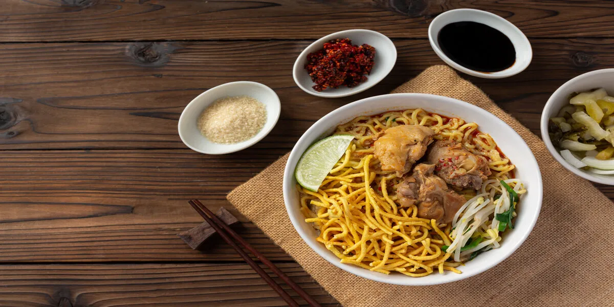 Mie Ayam Pertelon Saliwangi: Rasa yang Menggoda di Jantung Cilacap